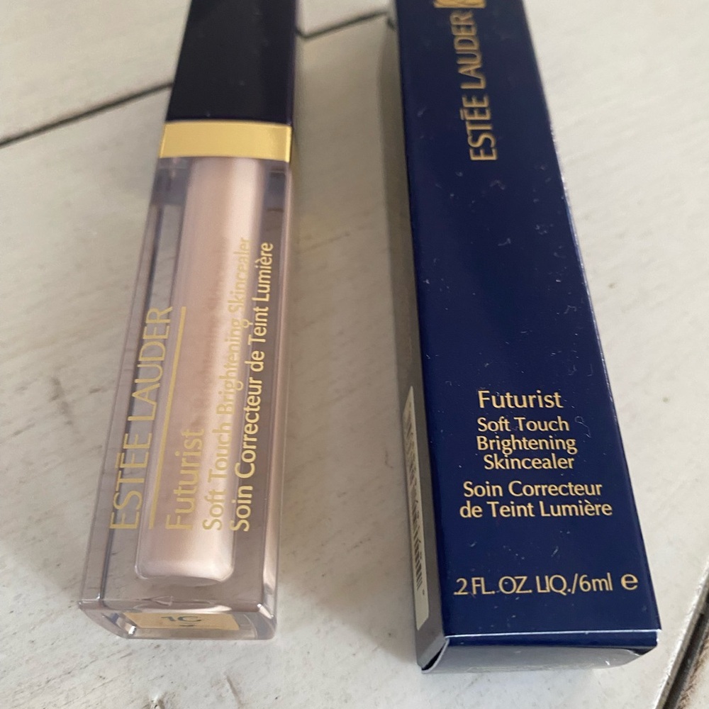 Estee Lauder Futurist Soft Touch Brightening Skincealer - Cream